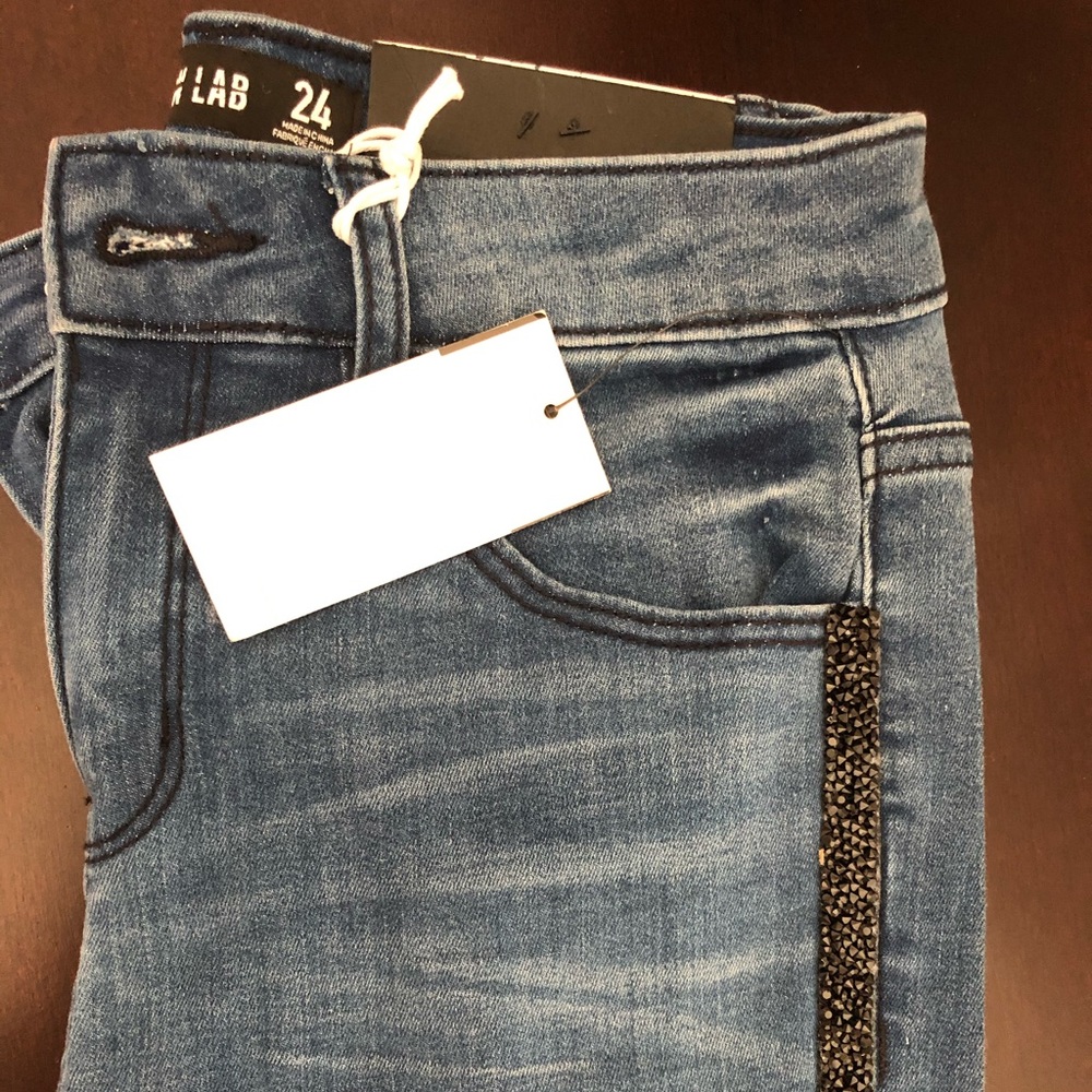 👖 Design Lab Jeans - Picture 4 of 5